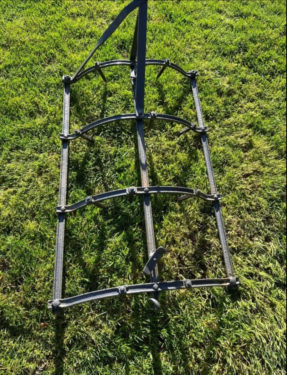 Vintage drill Harrow - Image 2