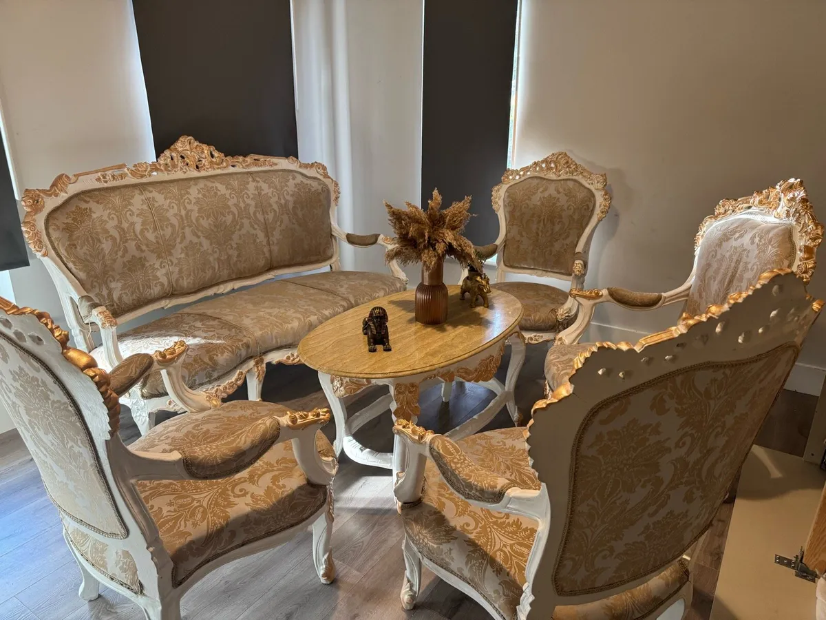 Baroque style 3-1-1-1-1+ cooffee table - Image 2