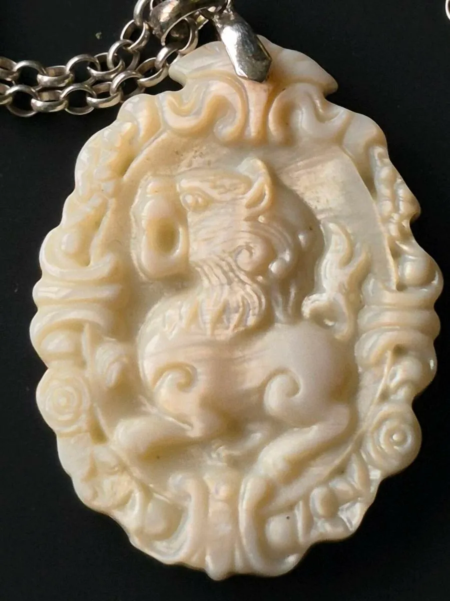 925 Mother of Pearl & Silver Necklace - Image 1