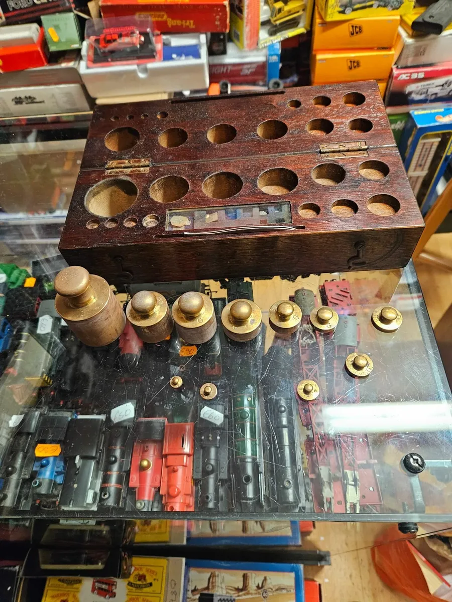 Vintage Antique Brass Weights Set - Image 2