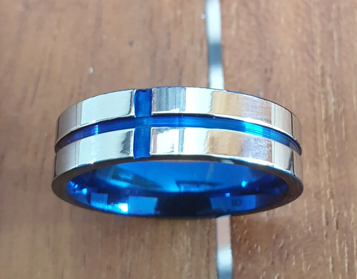 Band Ring with Cobalt Blue Inlay - Image 4