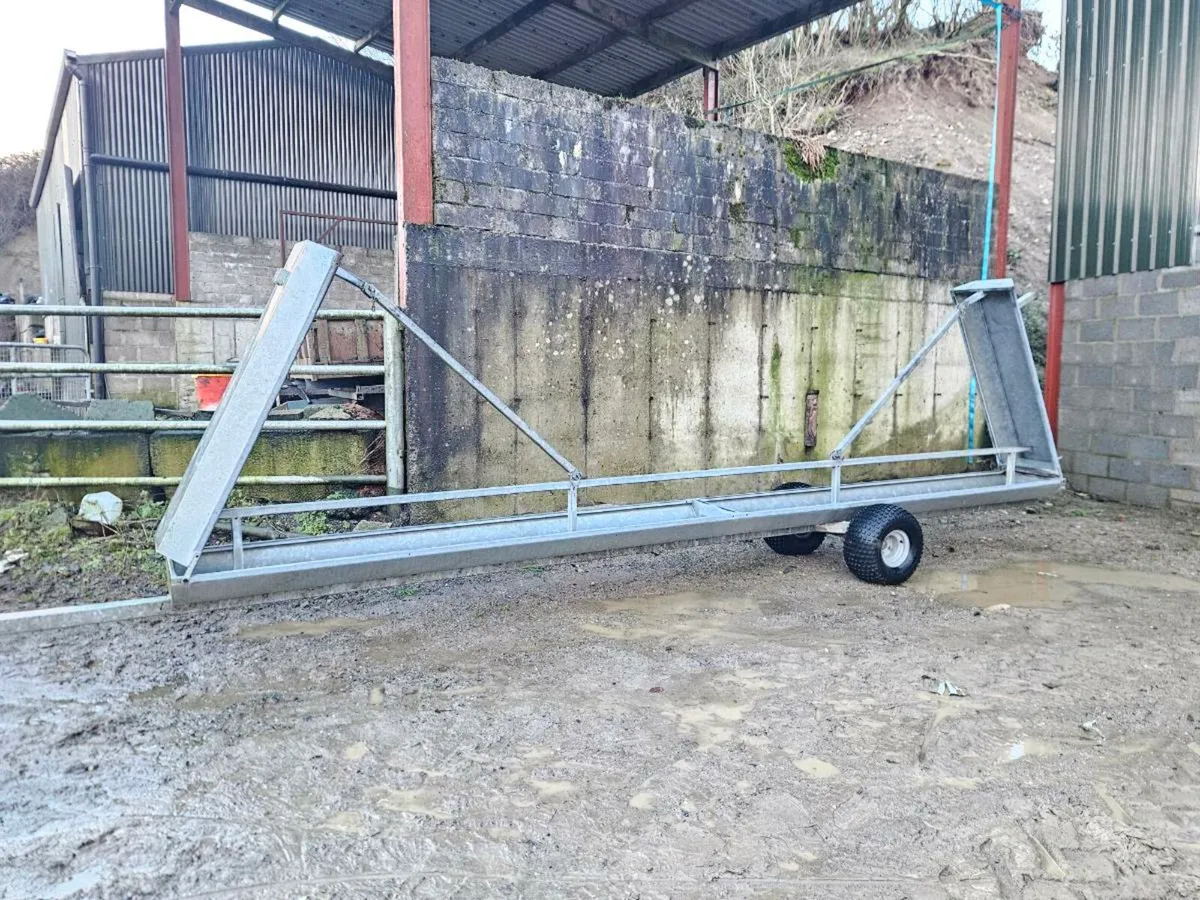 Mobile Calf Feeding Troughs - Image 4