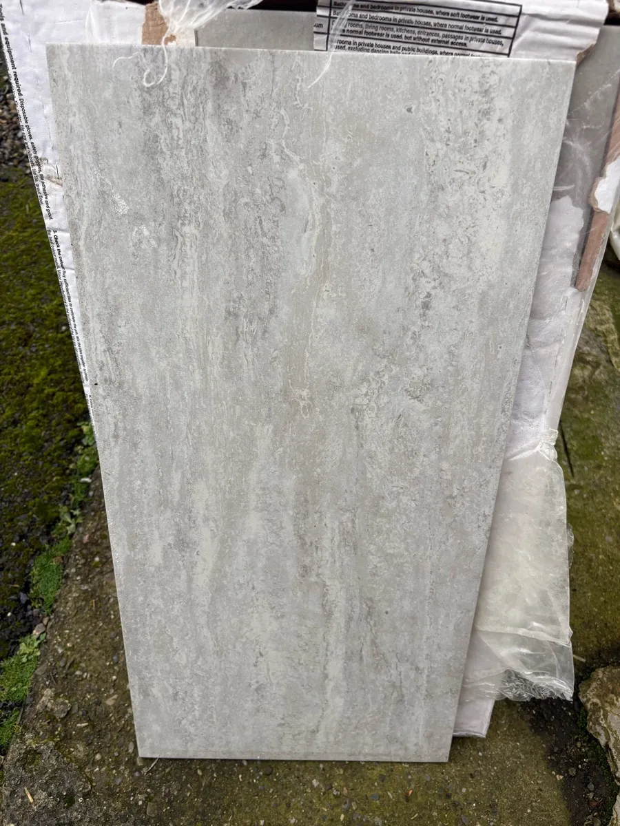 Floor tiles - Image 1