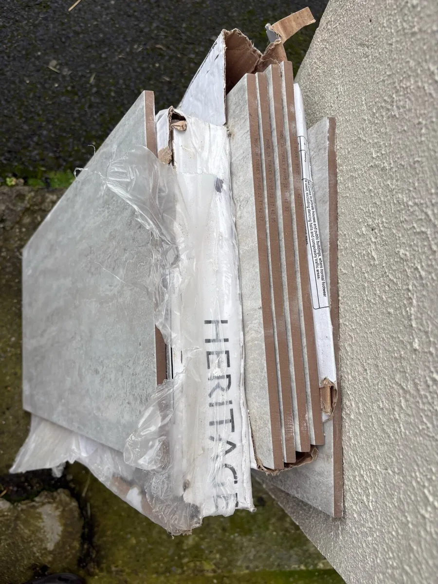 Floor tiles - Image 2