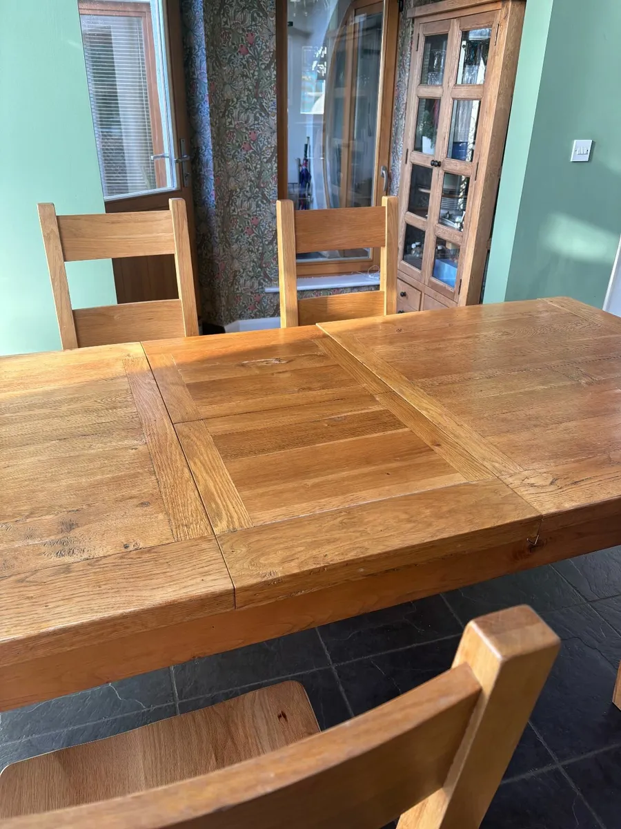 Dining Room Table and Chairs - Image 3