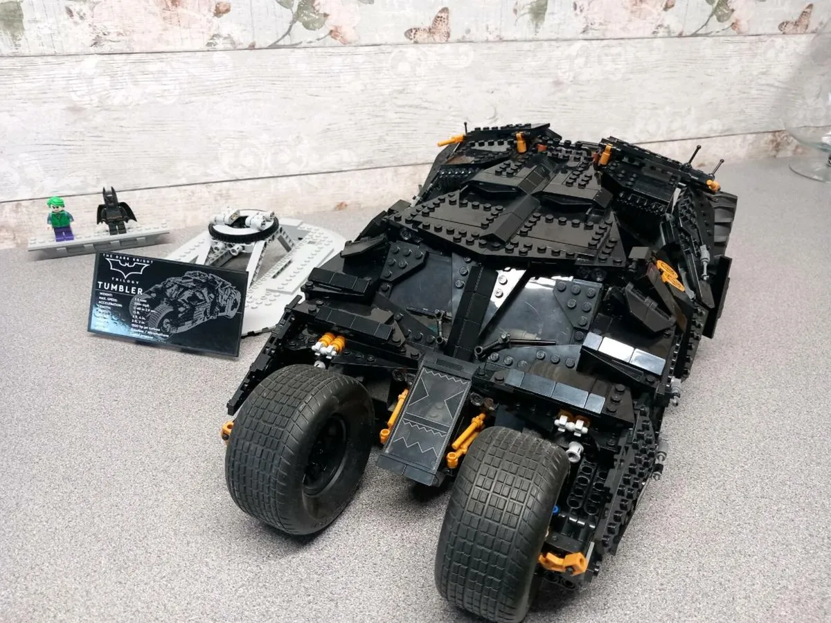 Lego Technic Auto Lot. - Image 2