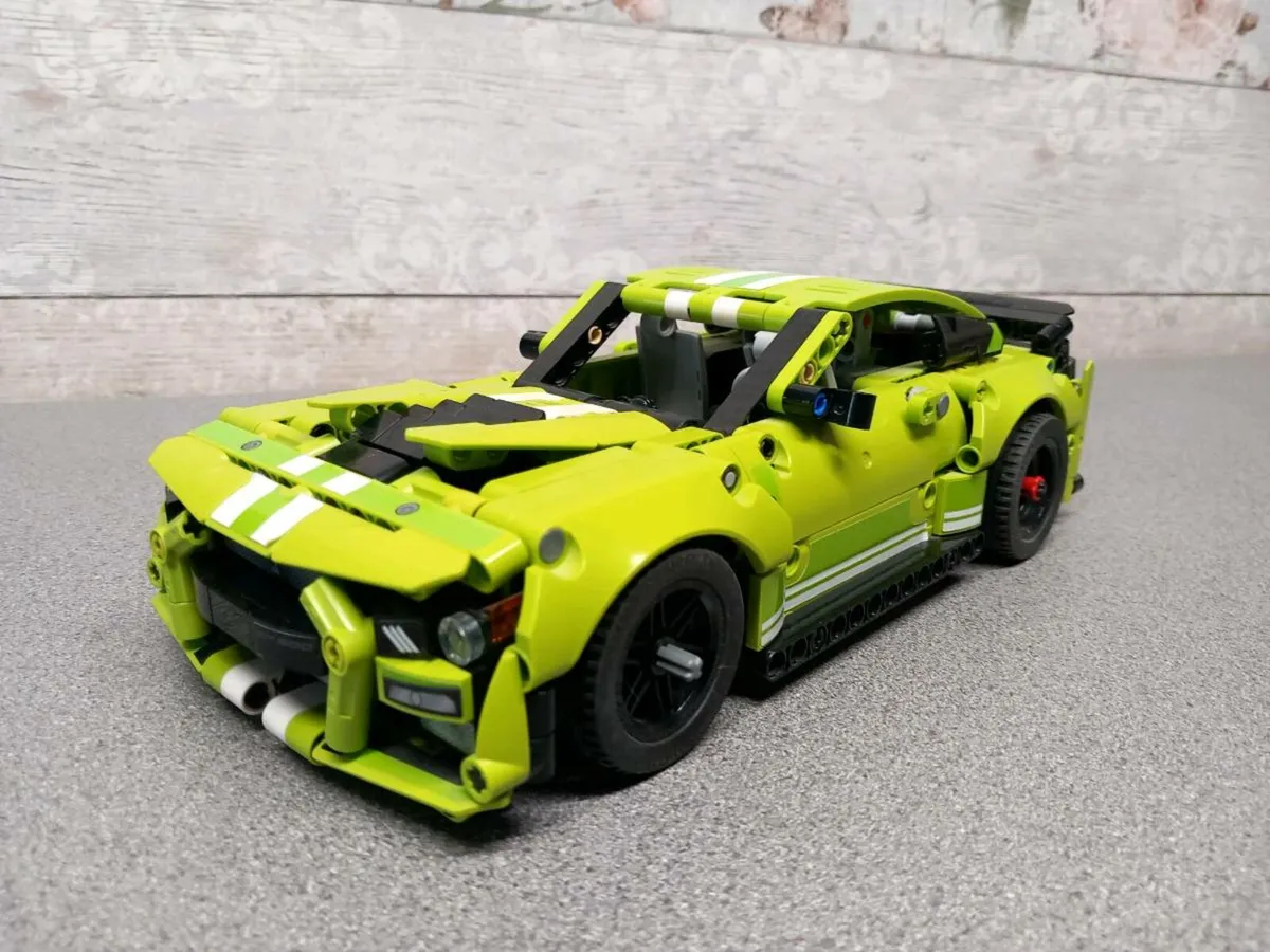 Lego Technic Auto Lot. - Image 4