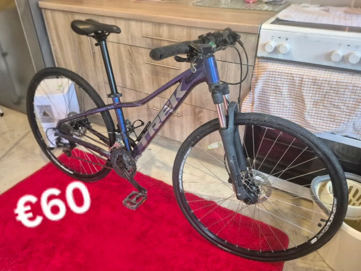 TREK DUAL SPORT 2 WOMEN'S 2021
HYDRAULIC BRAKE DIS - Image 1