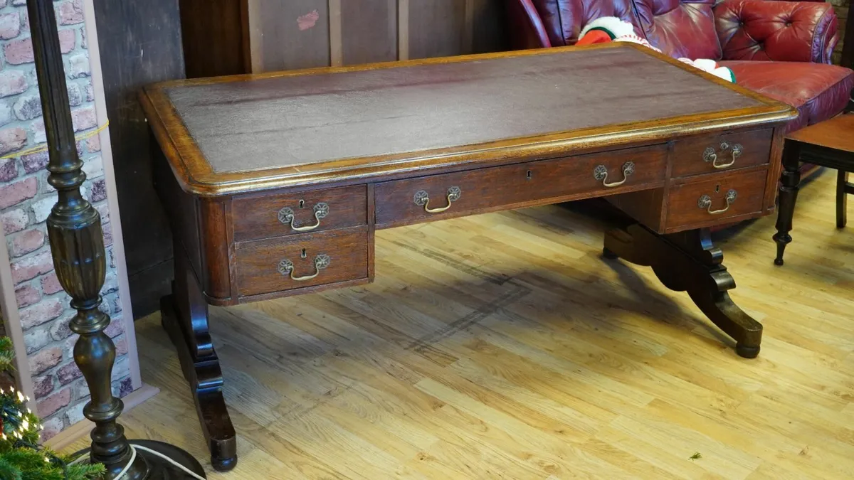 Late Victorian Solid Oak Partners Desk with Leathe - Image 2