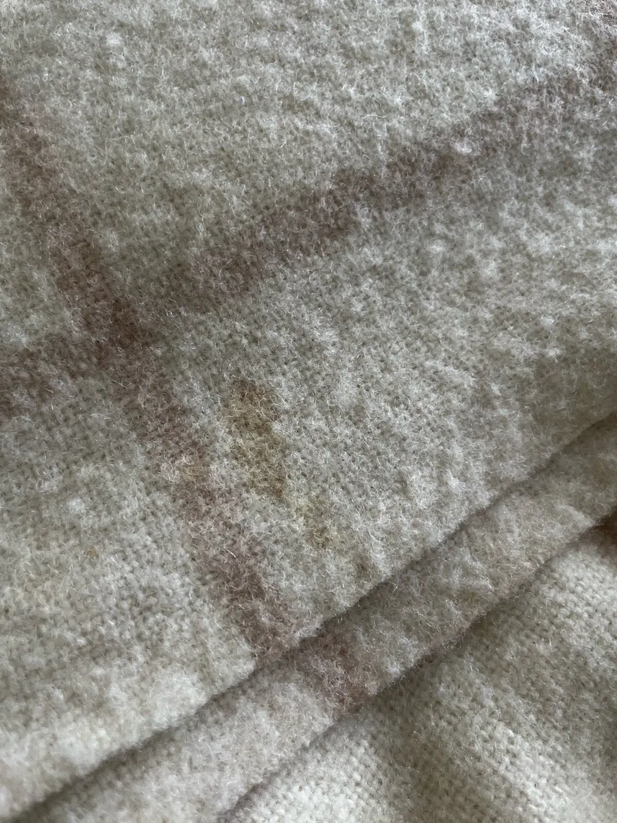 Foxford 100% Pure Wool Blanket – Extra Large - Image 3