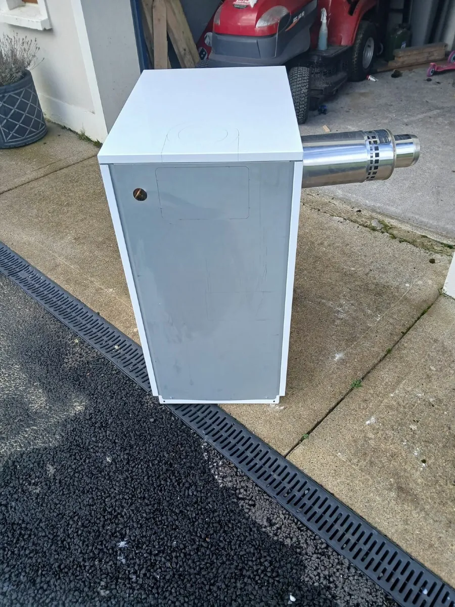 Oil boiler - Image 3