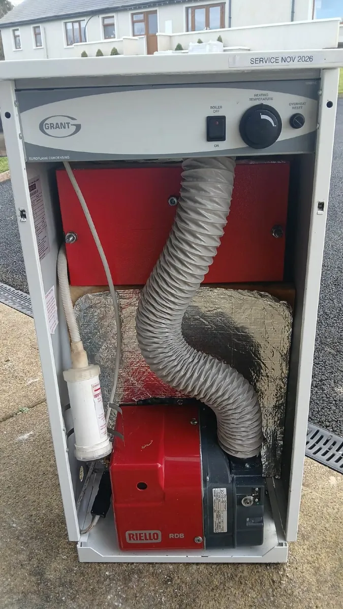 Oil boiler - Image 4
