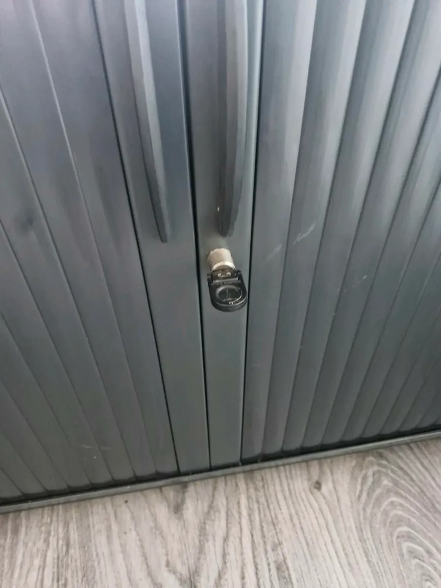 Office storage - Image 4