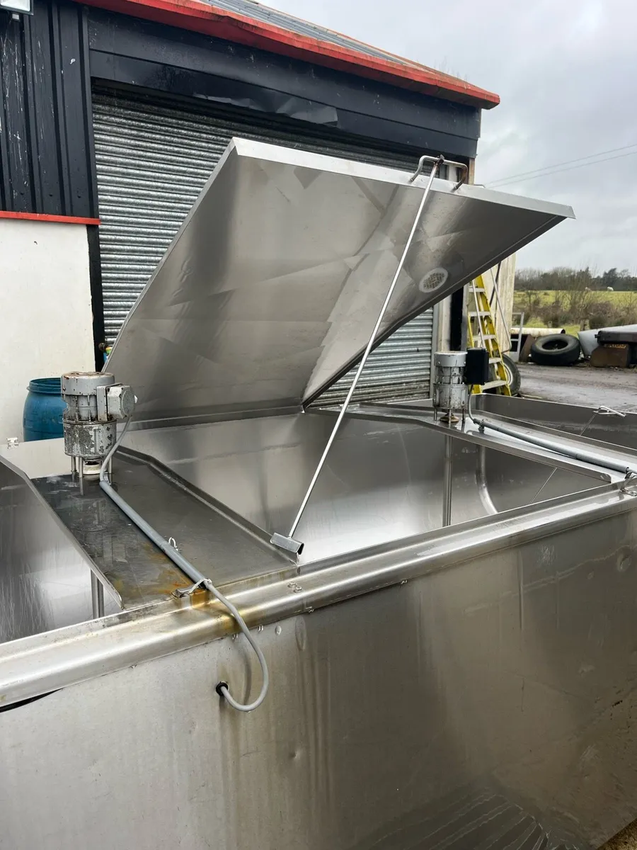 Stainless Steel Tank - Image 3