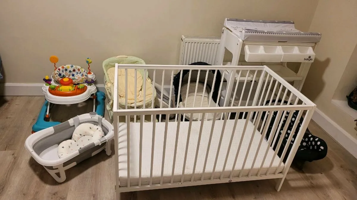 Baby goods - Image 1