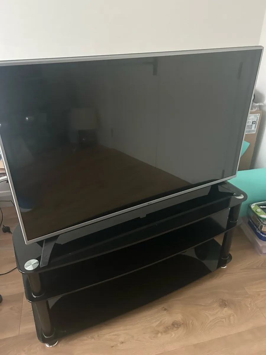 LG 50” TV & Stand - Image 2