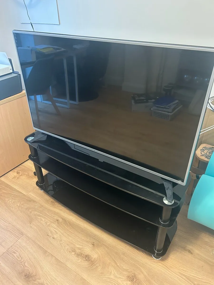 LG 50” TV & Stand - Image 3