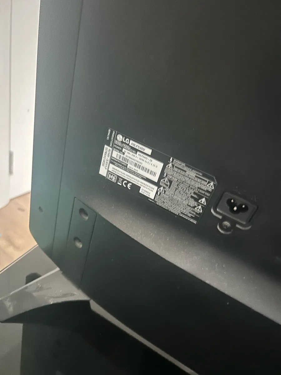 LG 50” TV & Stand - Image 4