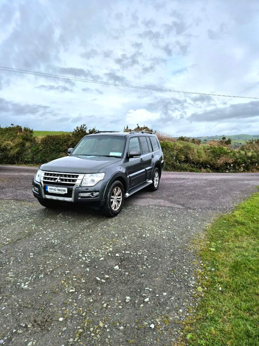 Mitsubishi pajero - Image 1