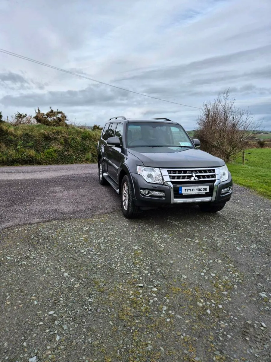 Mitsubishi pajero - Image 2