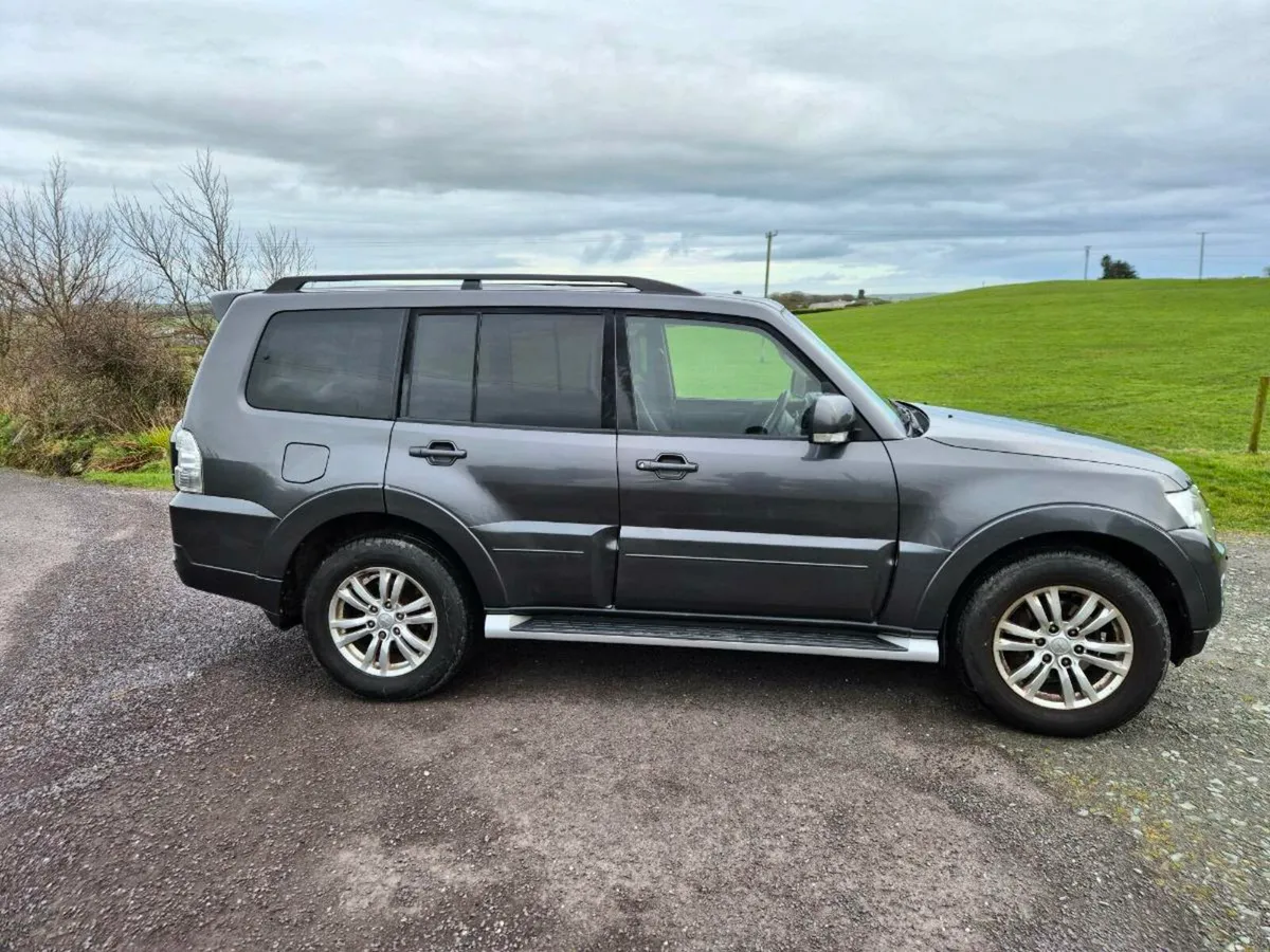 Mitsubishi pajero - Image 3