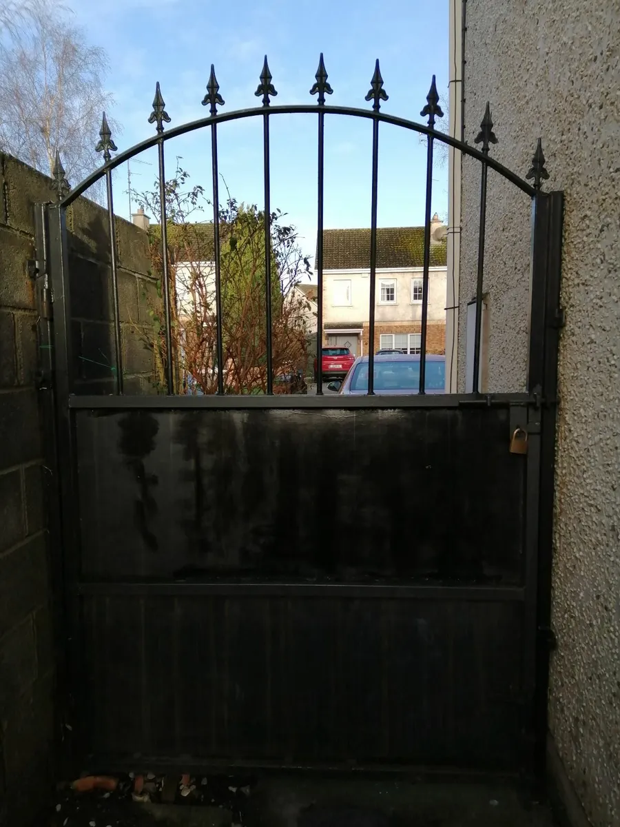 Metal side gate - Image 4