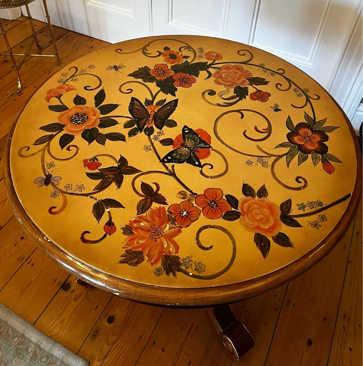 Round coffee table - Image 3