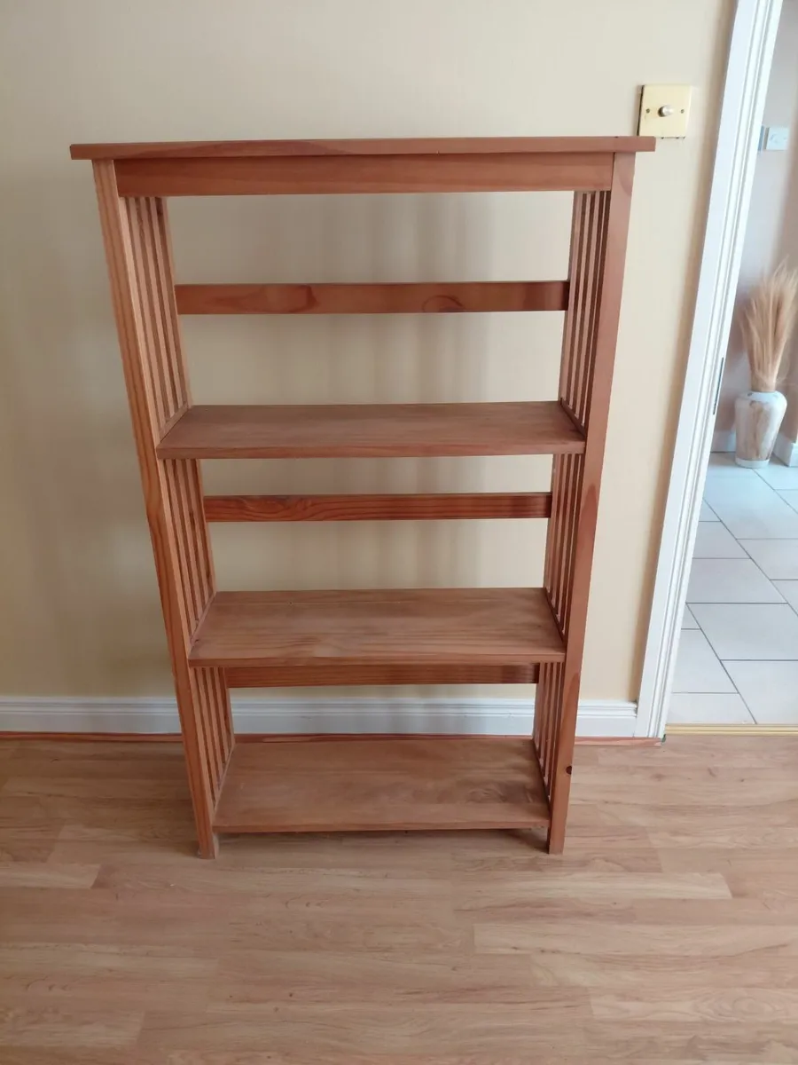 Book shelf - Image 1