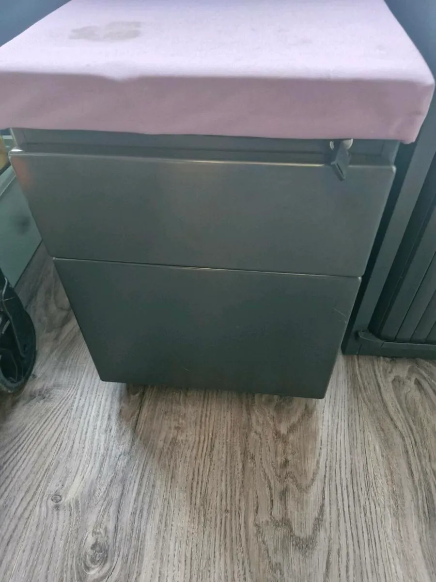 Office storage - Image 2