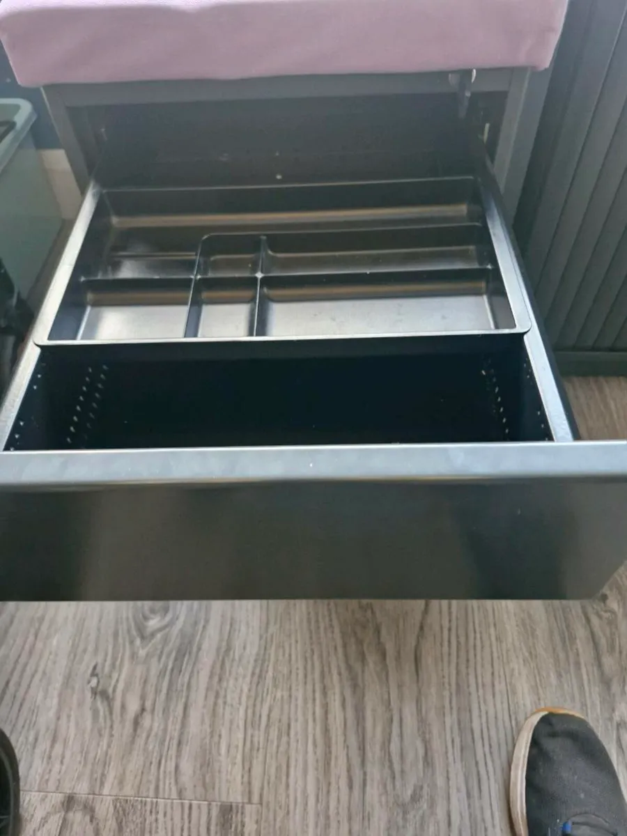 Office storage - Image 3