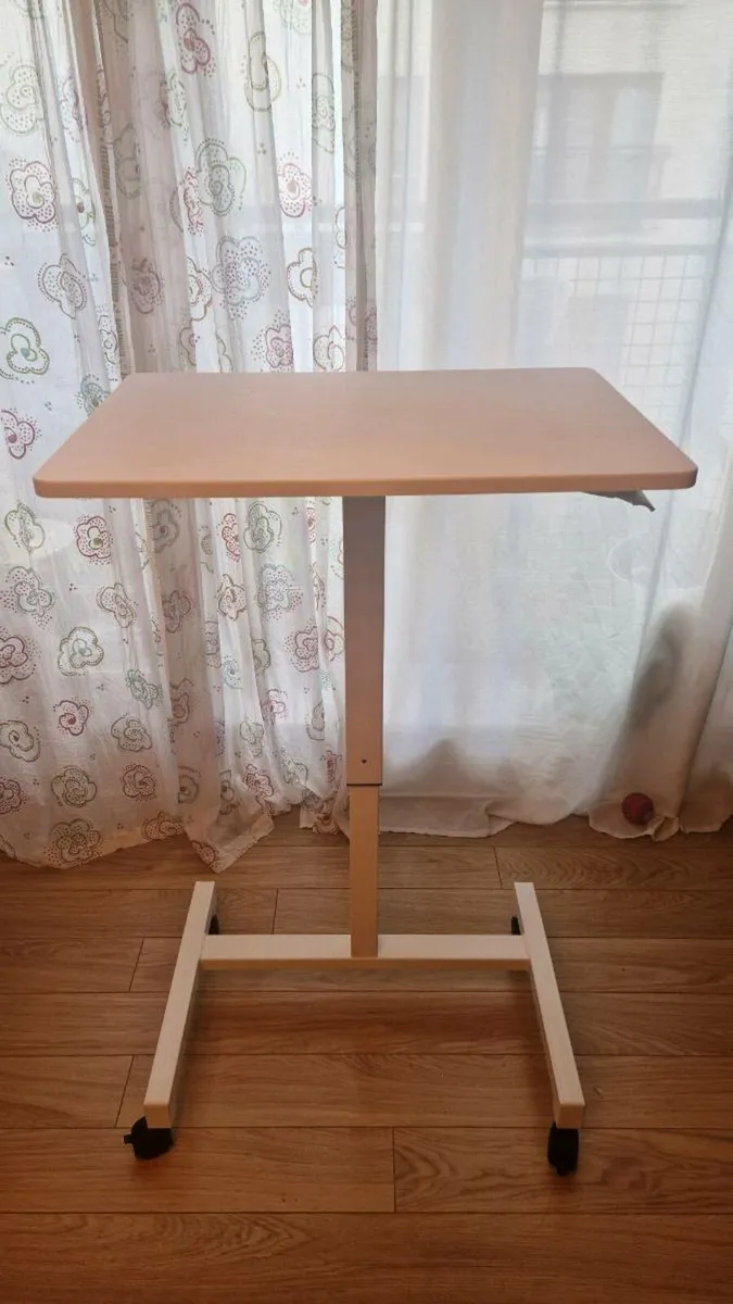 Hydraulic Adjustable Standing Desk 50x70 CM - Image 1
