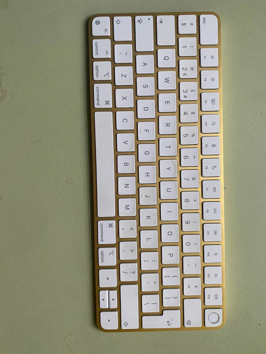 Apple iMac 24-inch (M1, 2021) – Yellow – 4 Ports - Image 4