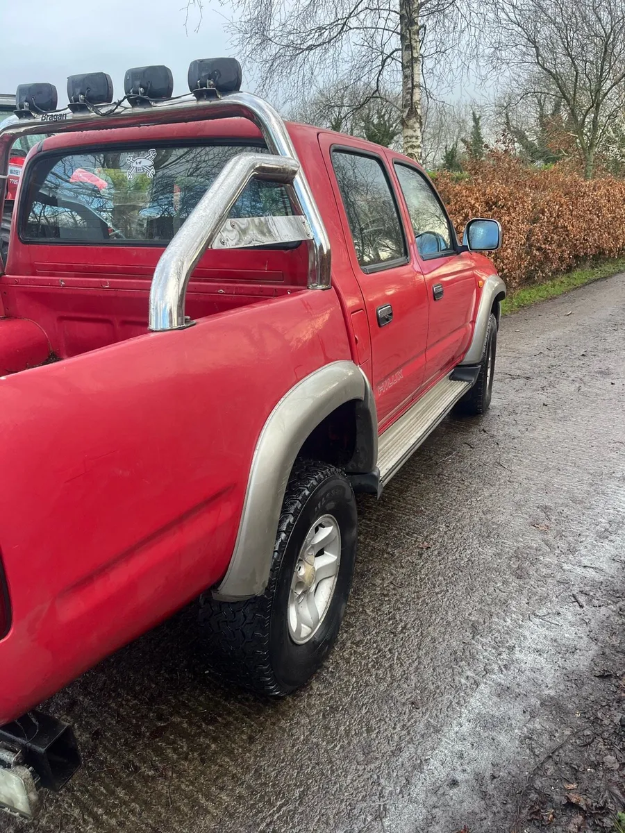 Toyota Hilux 2002 - Image 4