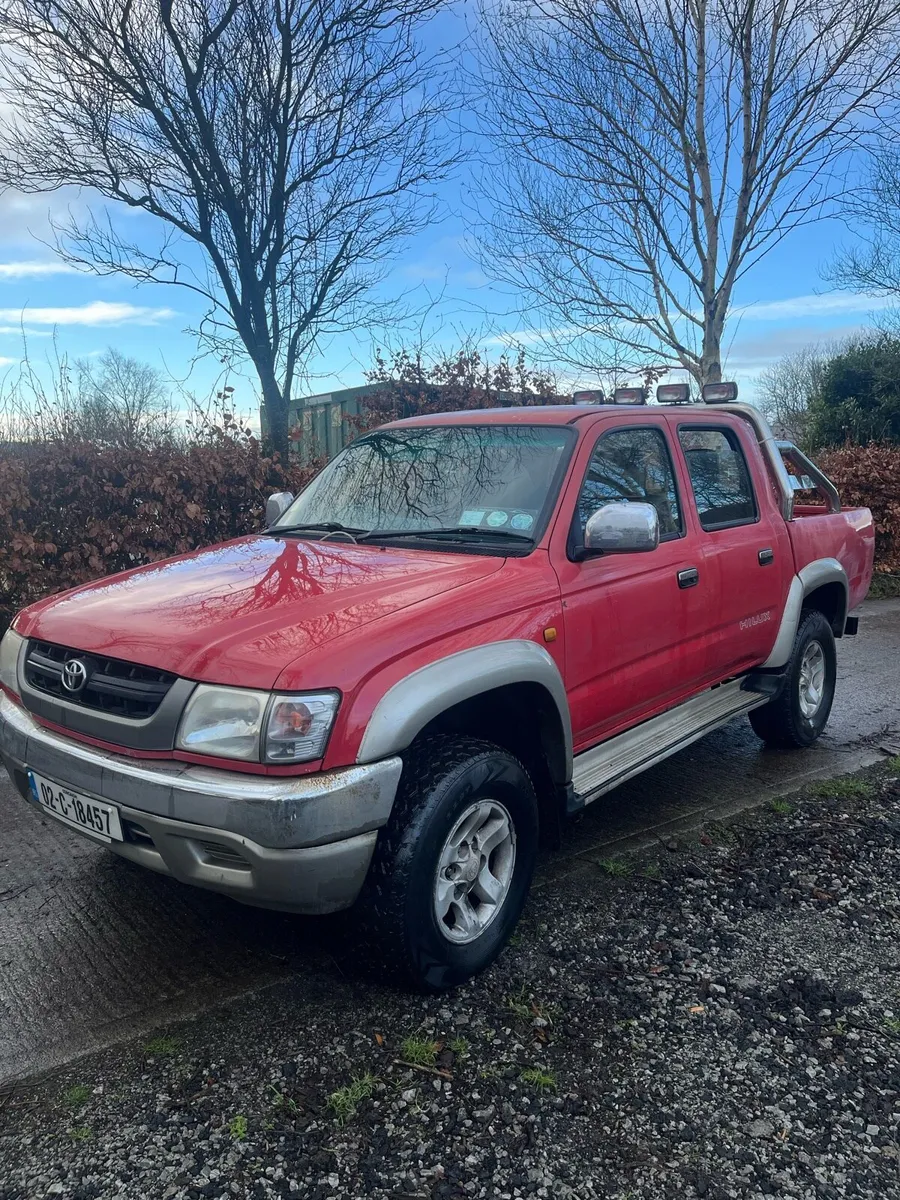 Toyota Hilux 2002 - Image 2