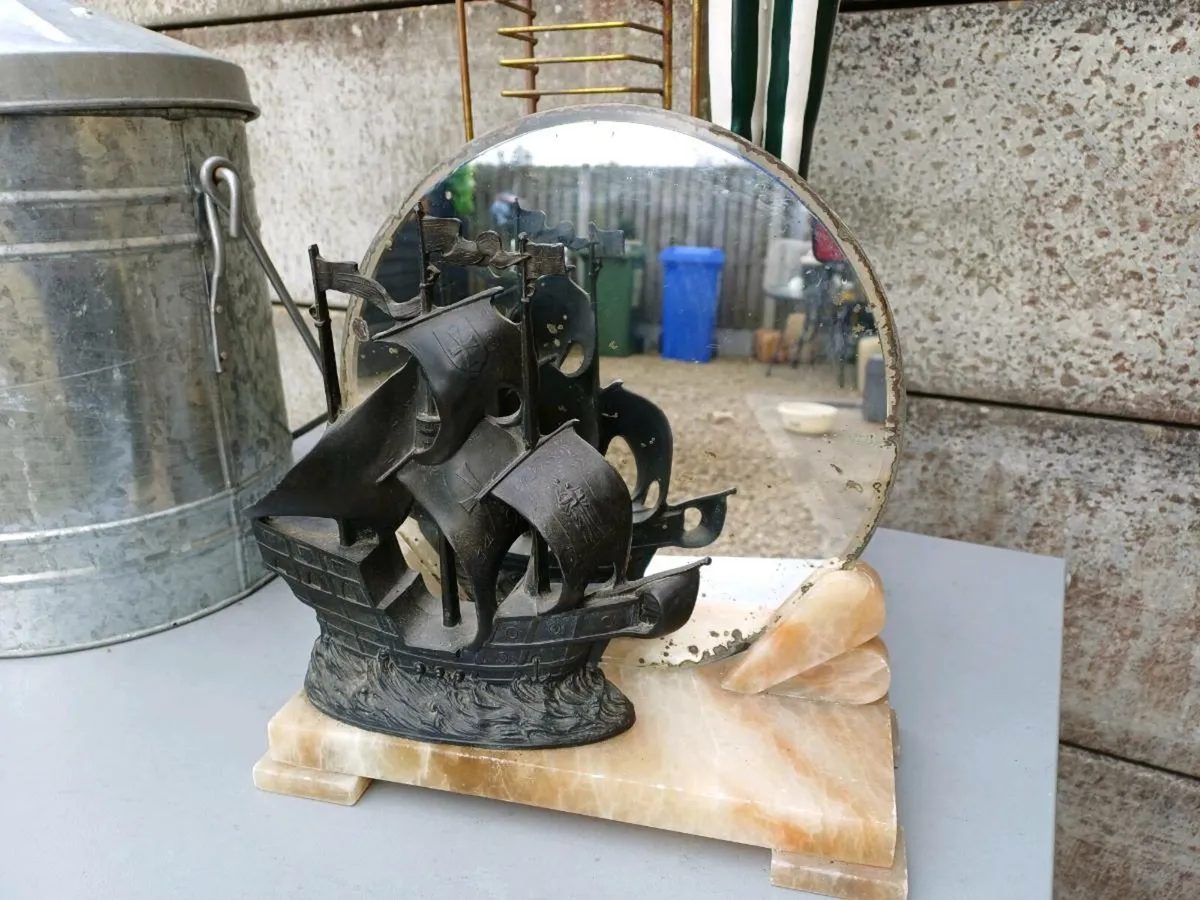 1930/40s Metal & Onyx Sculpture - Image 2