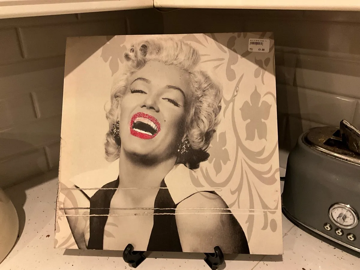 Marilyn Monroe - Portrait - Image 1