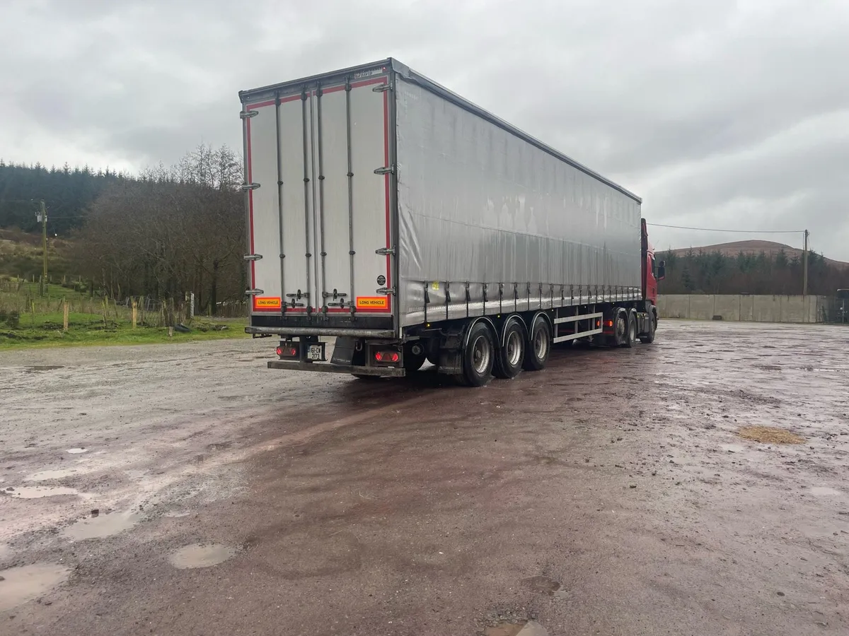 2016 Lawrence David 4.37m curtainsider - Image 1