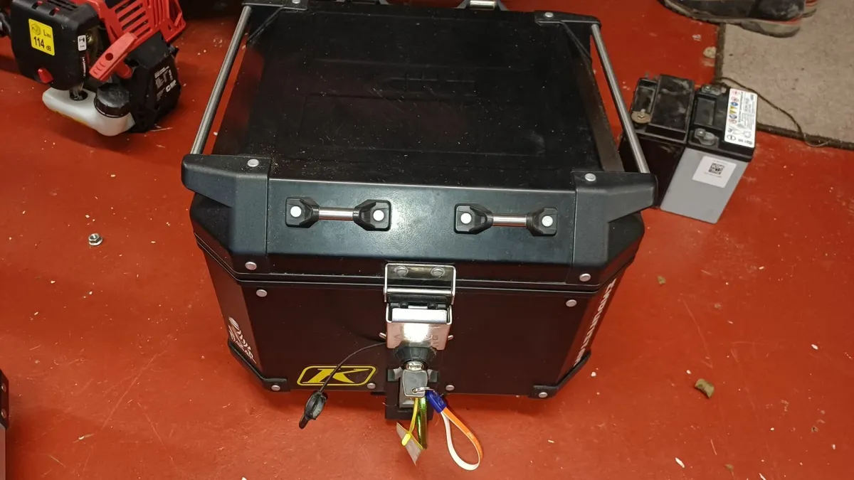 Hyperpro springs f800 gs and givi topbox - Image 2