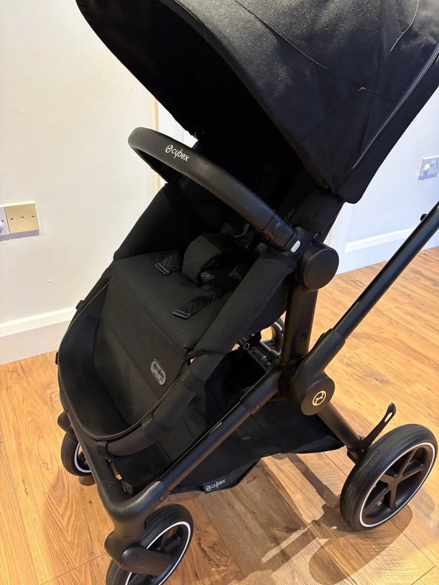 Cybex EOS Lux Travel System moon black - Image 1