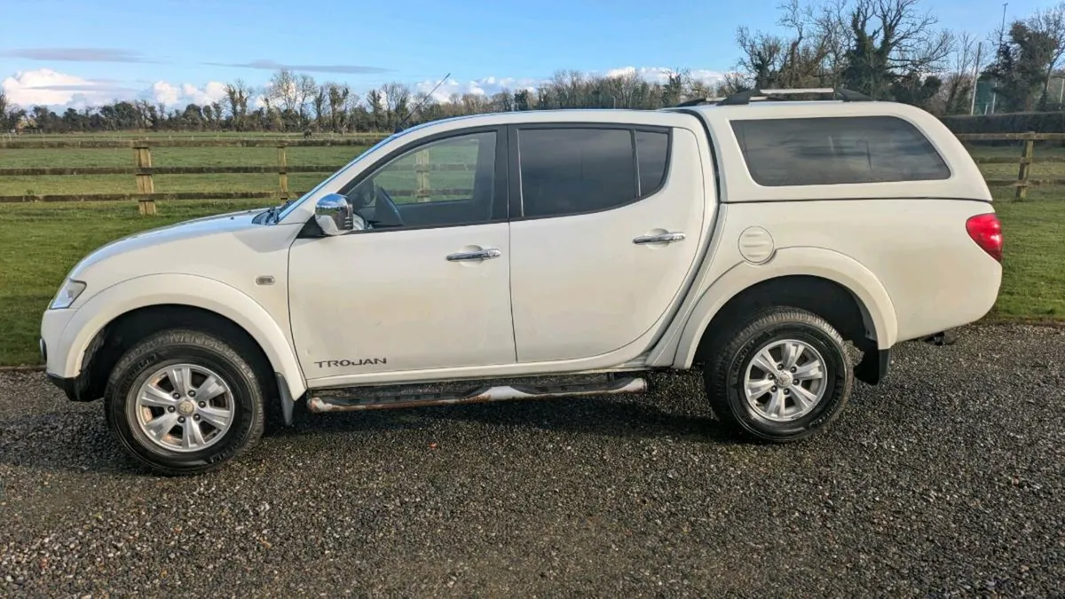 Mitsubishi L200 - Image 1
