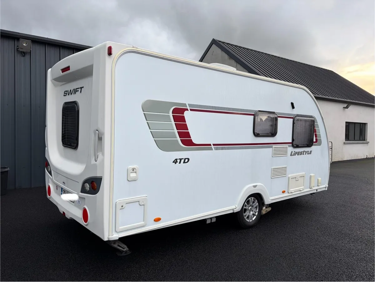 Swift Lifestyle 5 Berth - Image 4