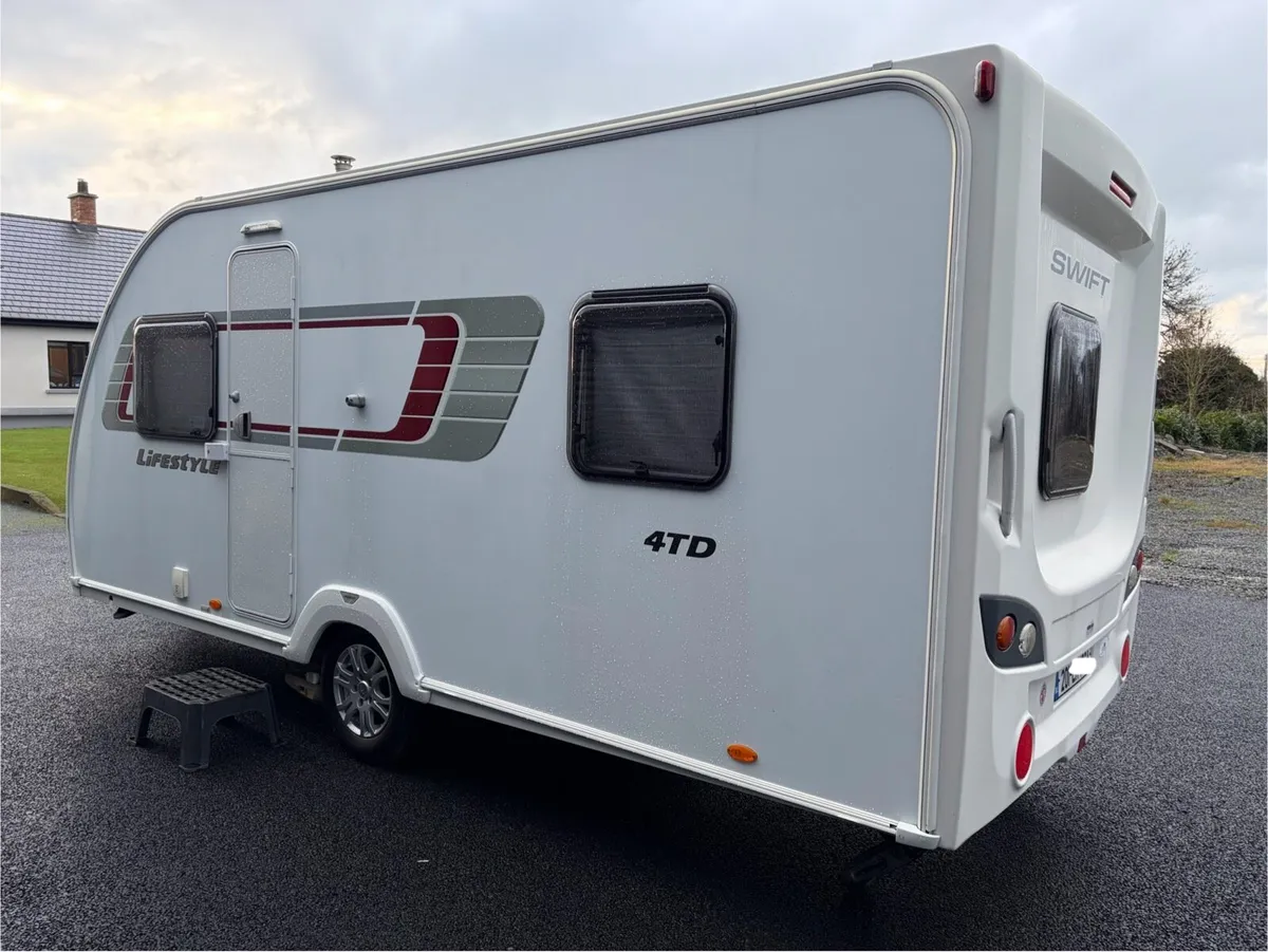 Swift Lifestyle 5 Berth - Image 2