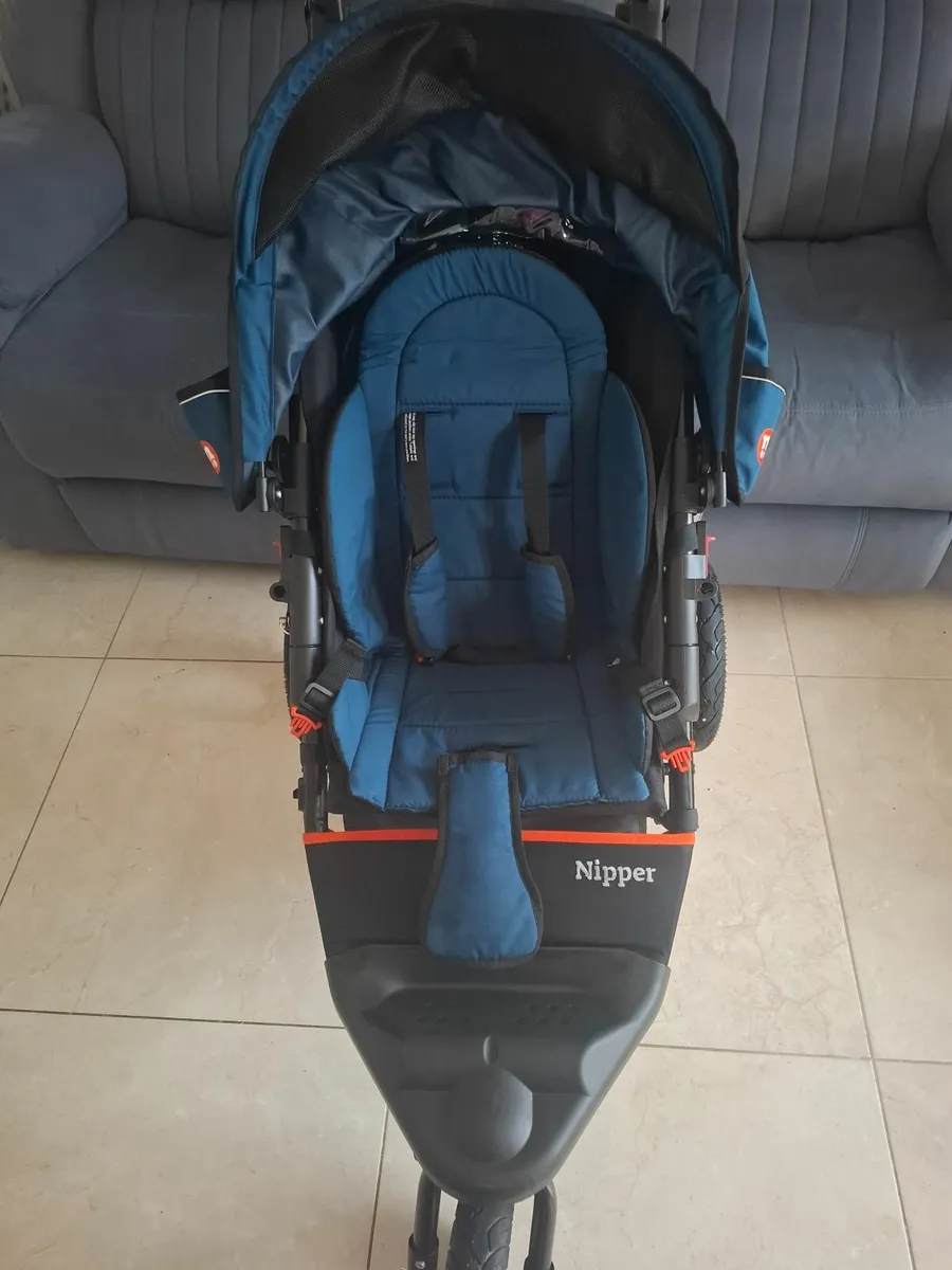 Out n about buggy - Image 4