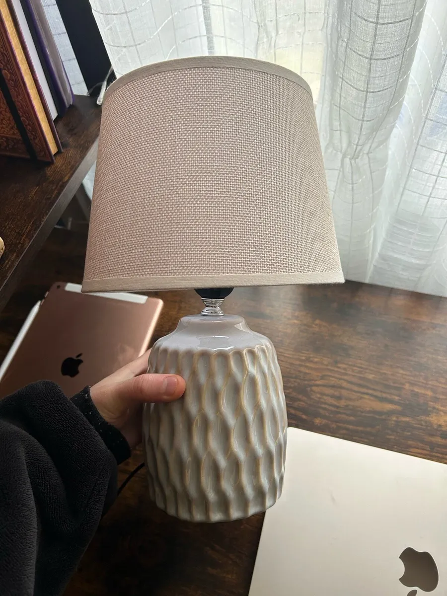 Textured Ceramic Table Lamp - Image 3