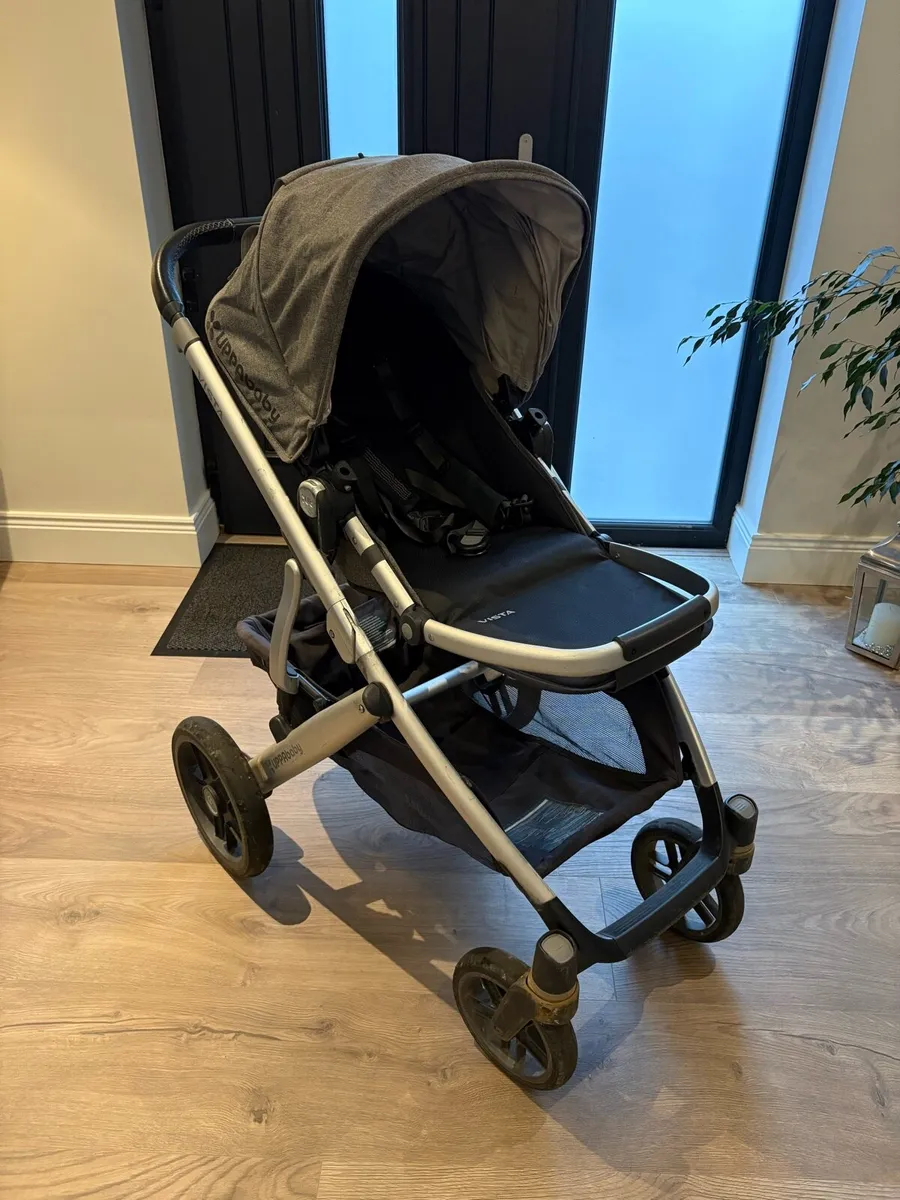 Car Seat and Strollers - Image 4