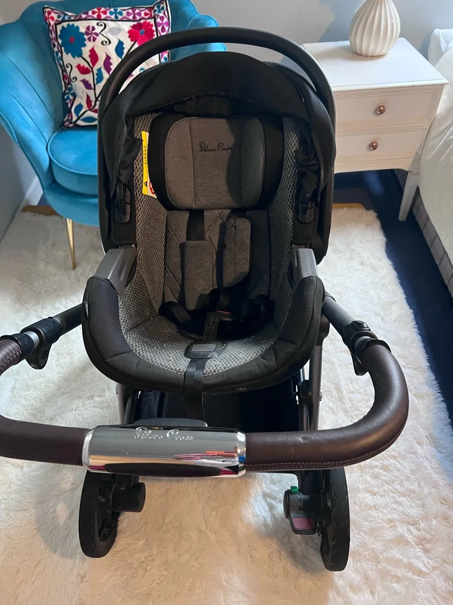 Silver Cross Wave Travel System - Image 3