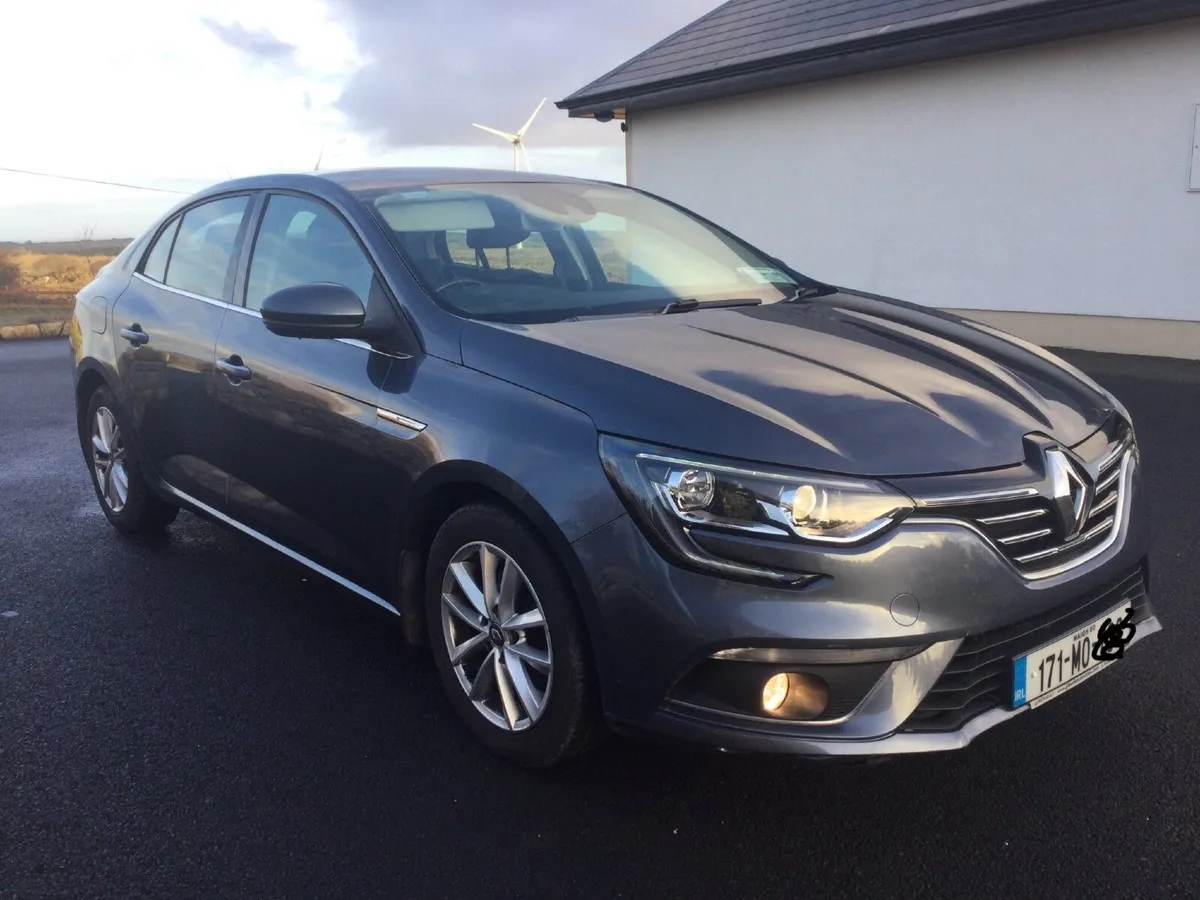 2017 Renault Megane - Image 2