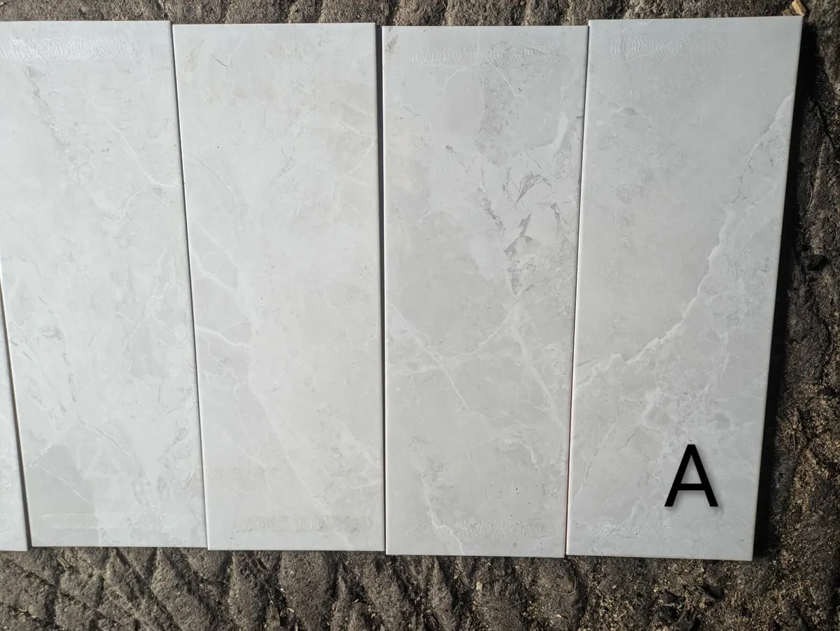 Assortment of tiles - Image 3