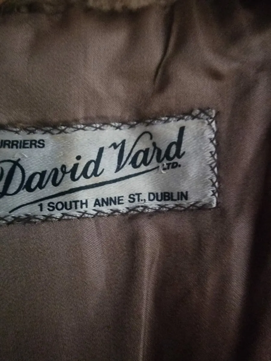 Vintage David Vard real fur ladies jacket post inc - Image 3
