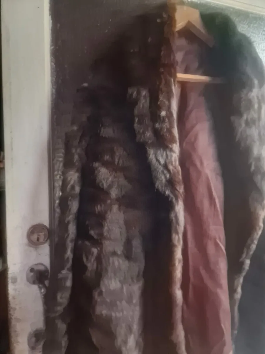 Vintage real brown fur coat (post incl) - Image 1